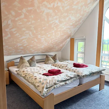 Bed & Breakfast Zum Rheinsberger Leuchtturm